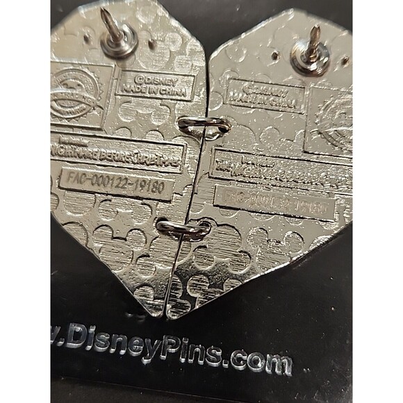 Disney Pin 113574‎ Nightmare Before Christmas Jack Sally Two Piece Heart NBC - Picture 5 of 6